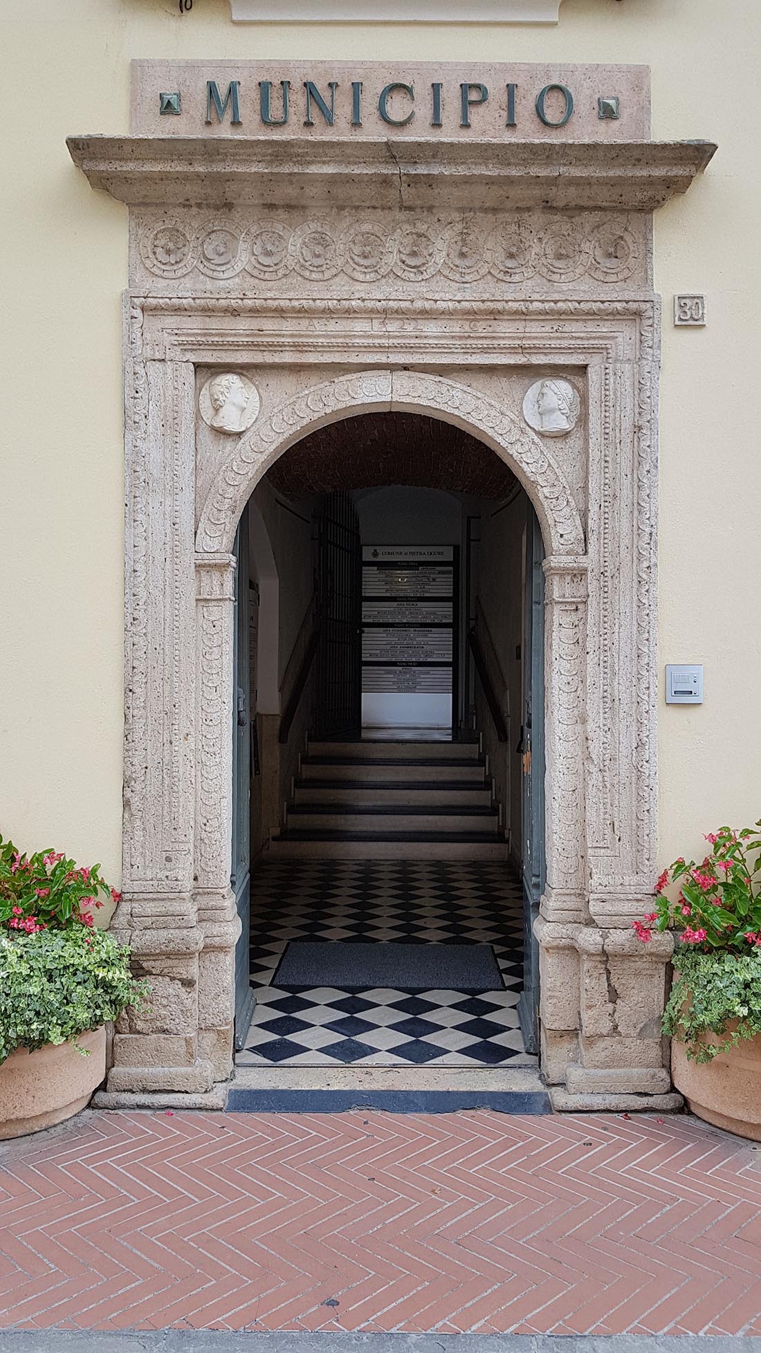 Palazzo Golli Pietra Ligure
